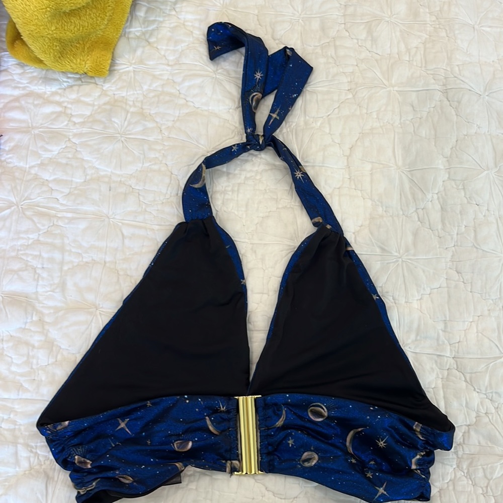 Beach Riot Swimsuit Top - Picture 2 of 2